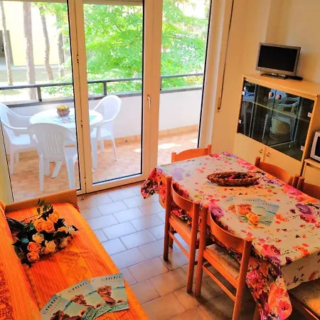 Apartman In 37158