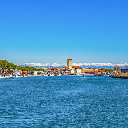 Apartment In 37158 *