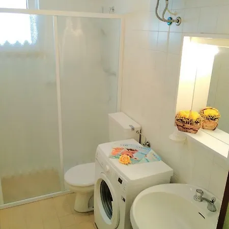 In 37158 Apartman *